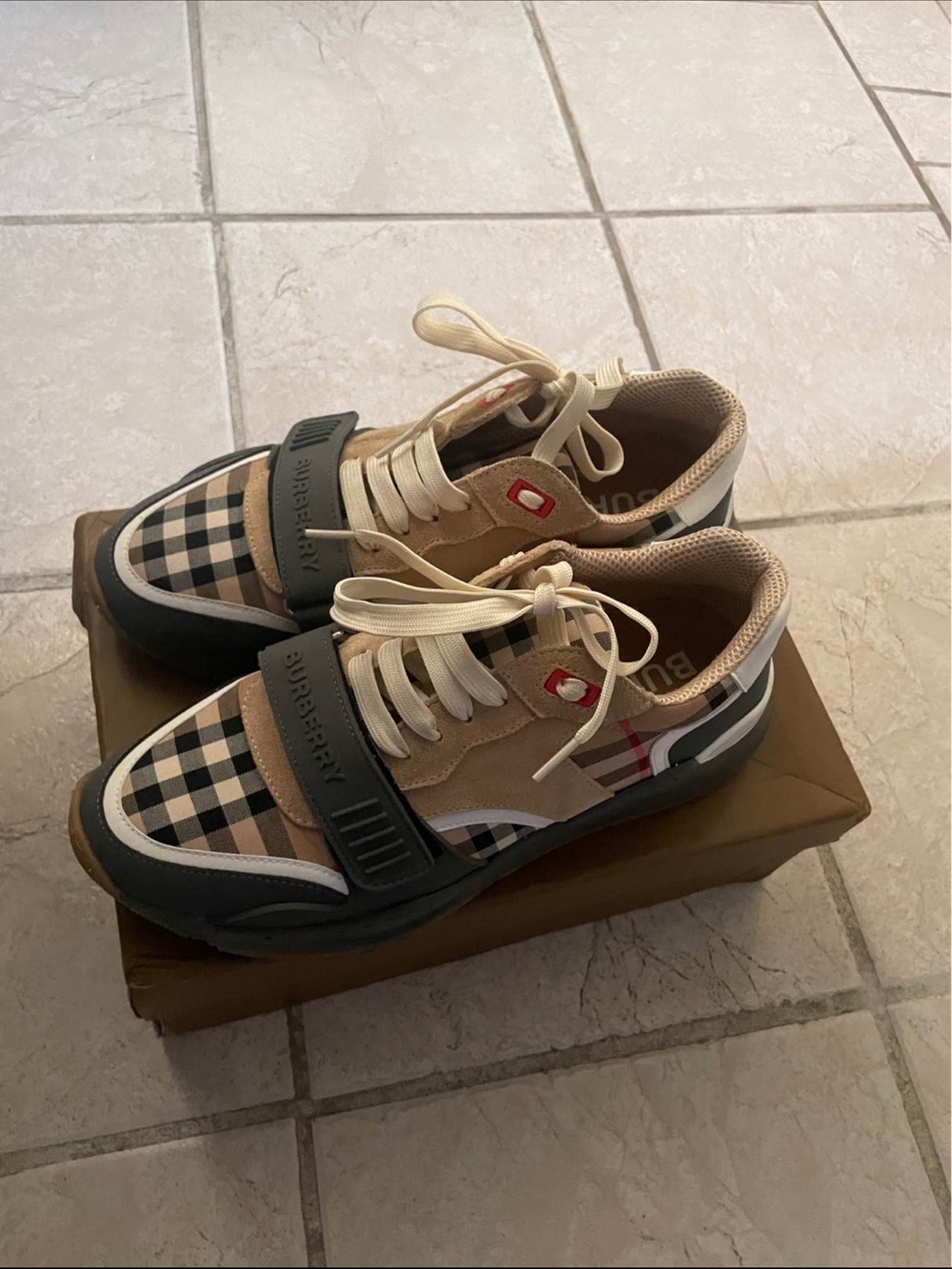 Burberry shoes size 43 Beige Check Low-Top Sneakers